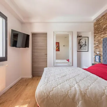 Splendid With Luxury Services Pool 8 Pers Casa de Férias *